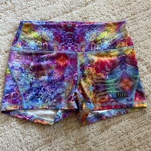 Like new fleo shorts!